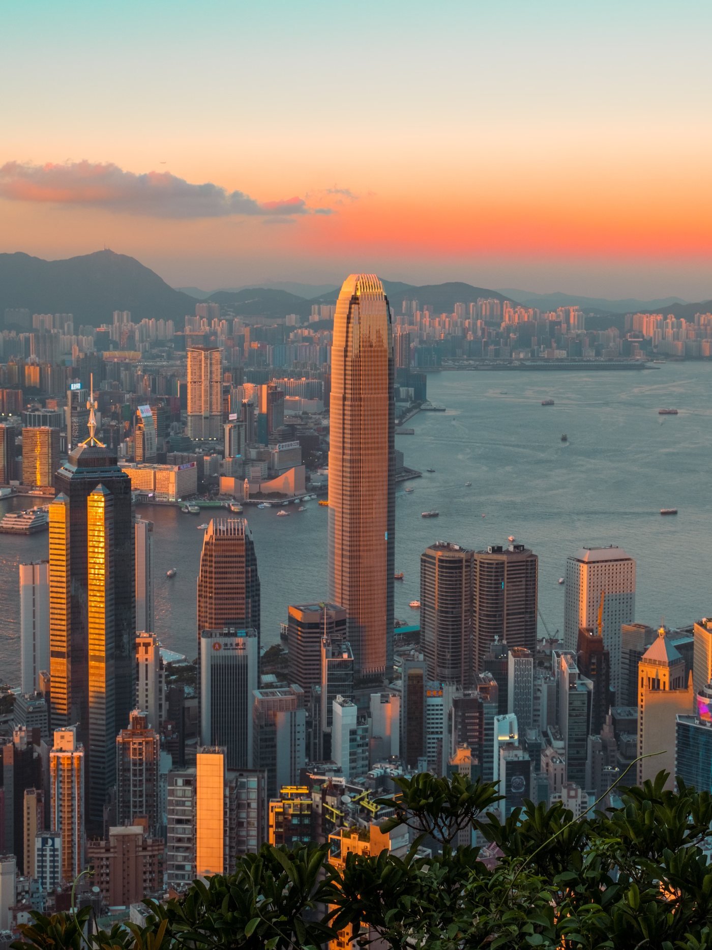 Vista del skyline de Hong Kong al atardecer